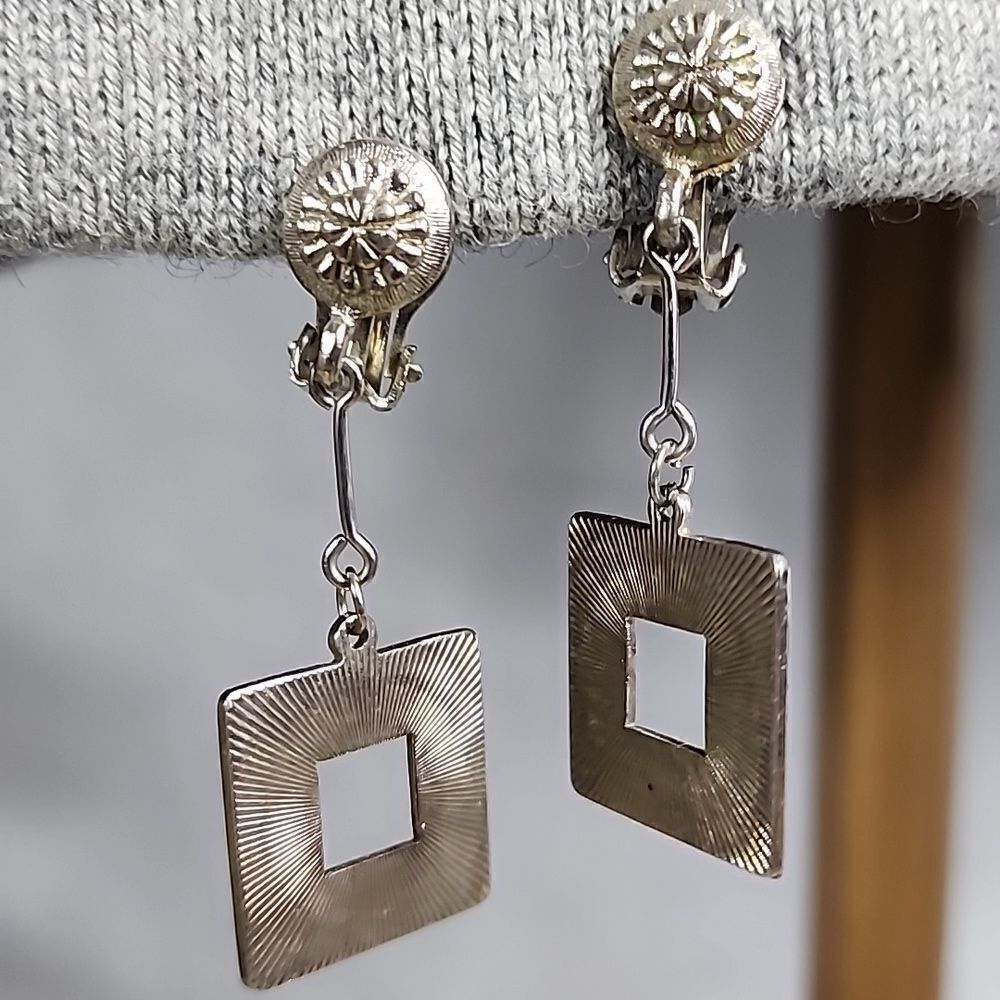 Funky Vintage Earrings Clip~on